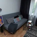 Hello Warsaw! Calm Artistic City Center Apartment