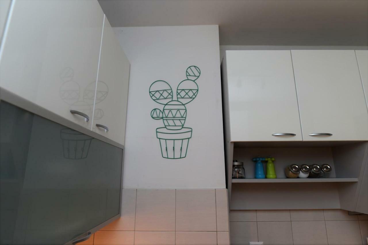 Hello Warsaw! Calm Artistic City Center Apartment *